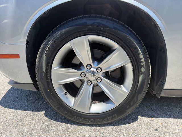 Used 2017 Dodge Challenger SXT RWD image 22