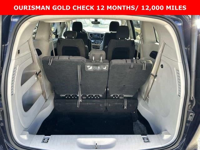 Used 2019 Chrysler Pacifica Touring Plus image 11