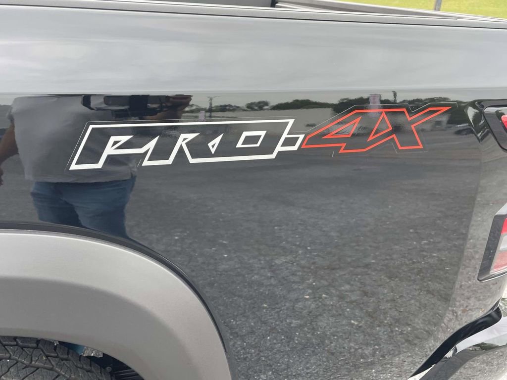 Used 2026 Nissan Frontier PRO-4X w/ Pro-4x Convenience Package image 8