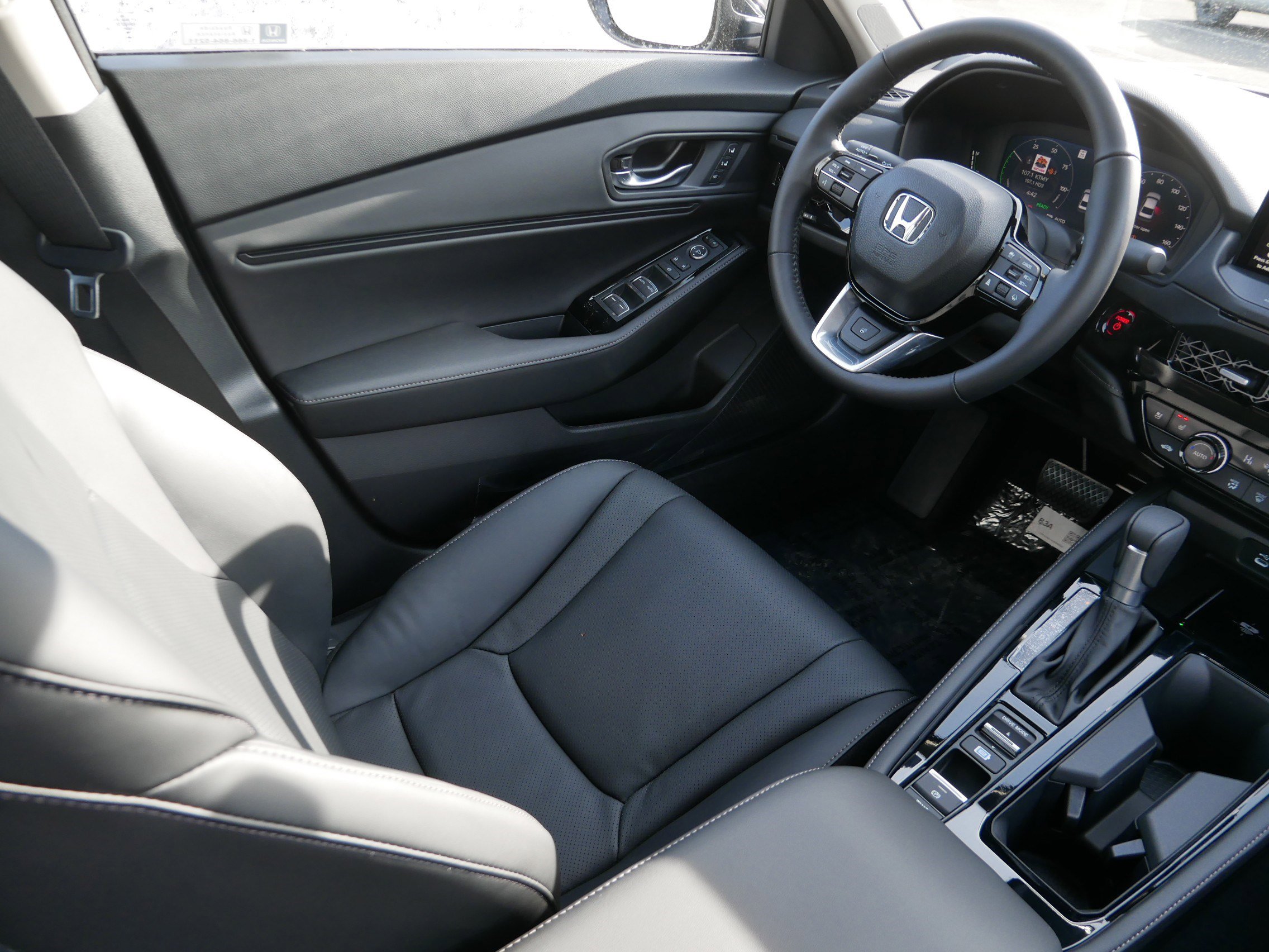 New 2026 Honda Accord Touring image 9