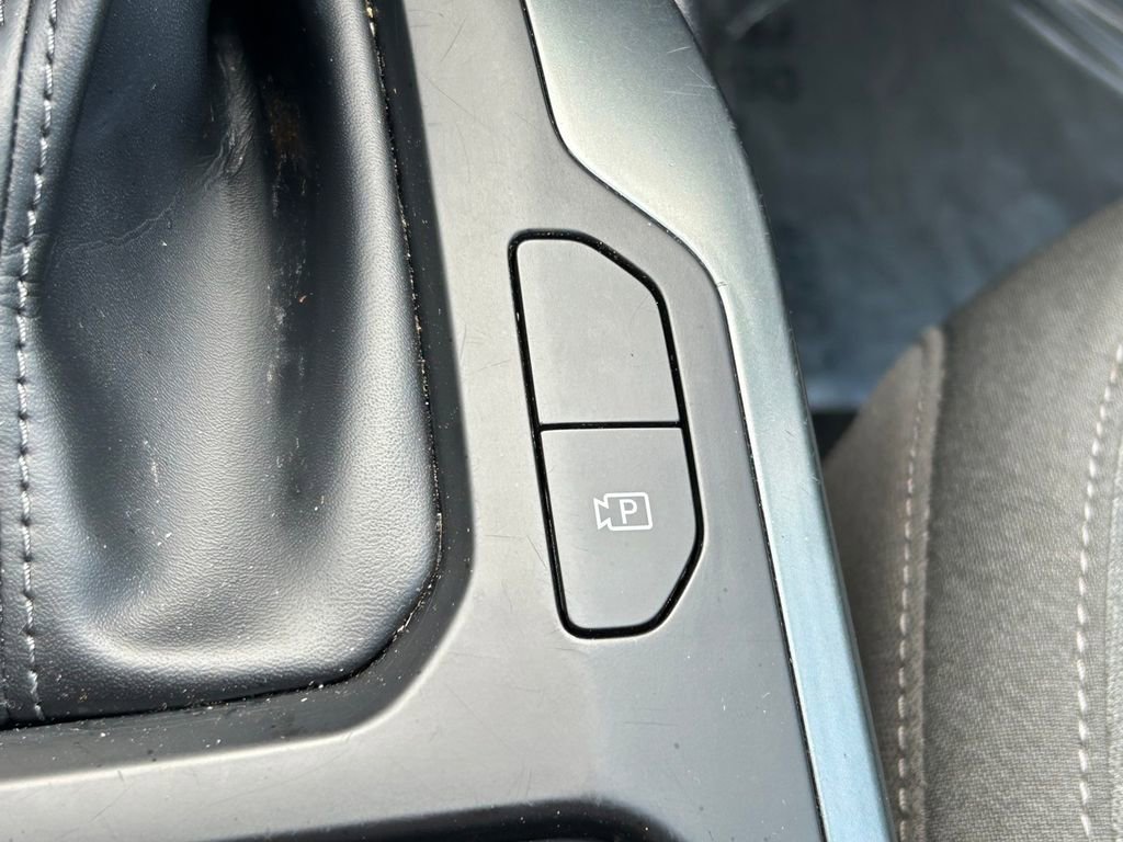 Used 2025 Kia K4 FWD image 25
