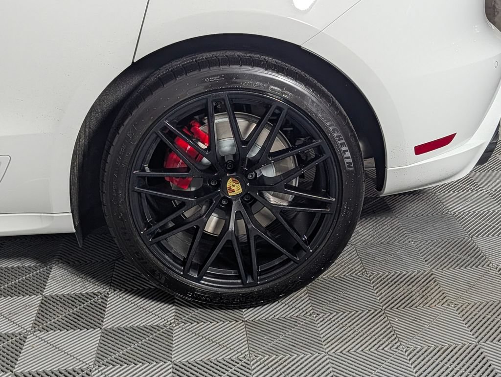 New 2026 Porsche Macan GTS AWD/4WD image 12