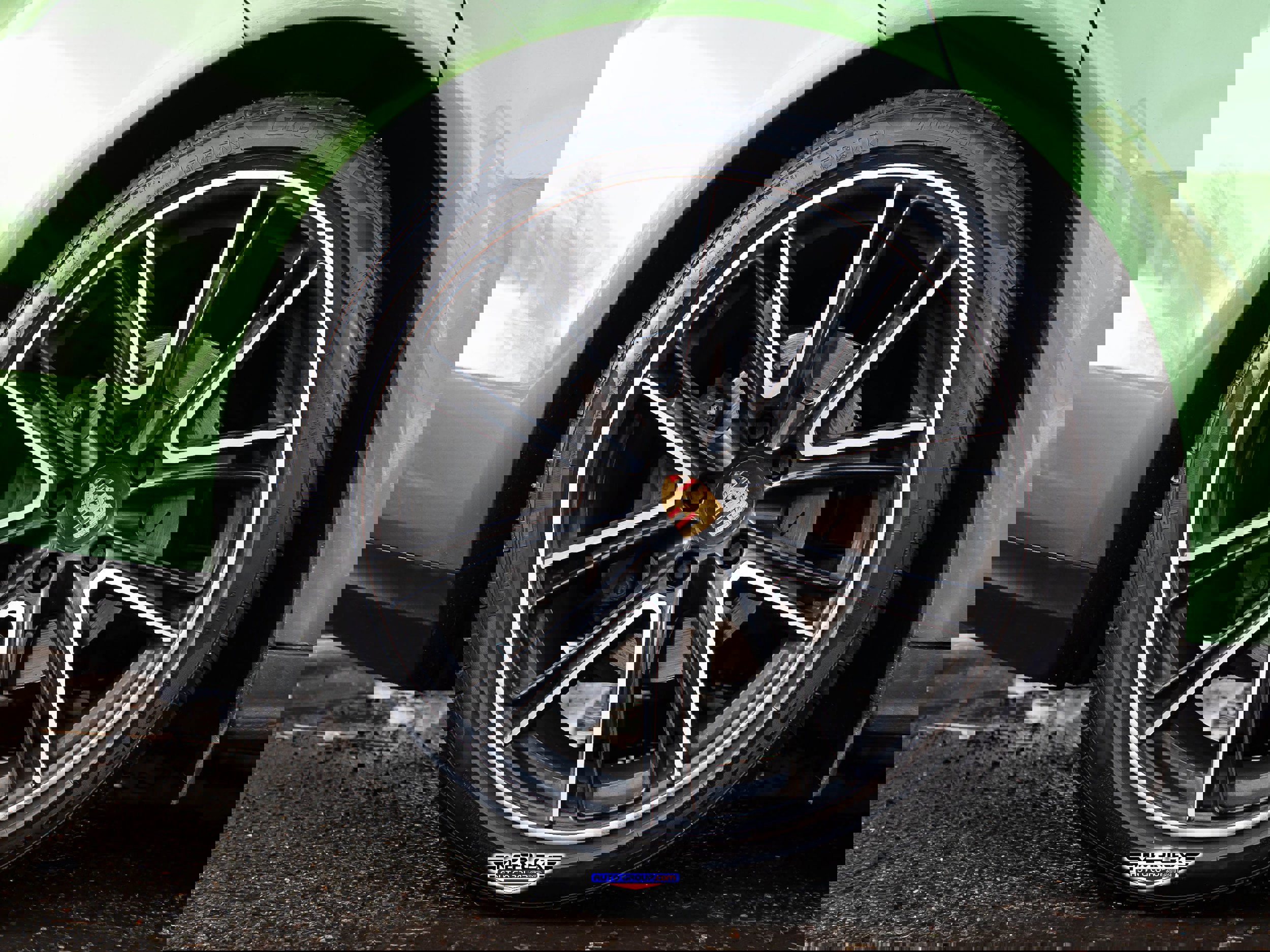 Used 2018 Porsche Panamera 4S image 11