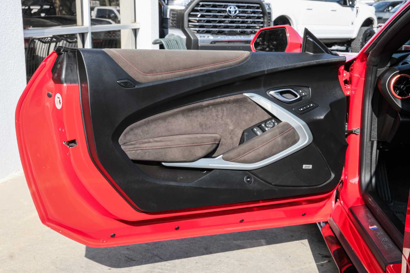 Used 2019 Chevrolet Camaro ZL1 RWD image 35