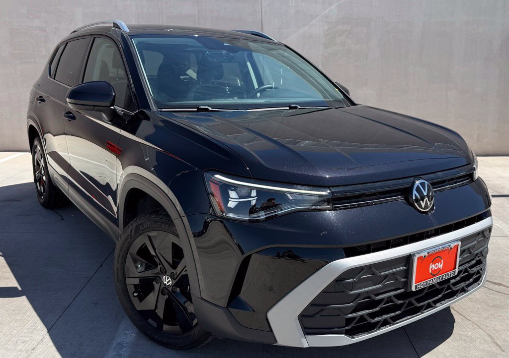 Certified 2025 Volkswagen Taos SE