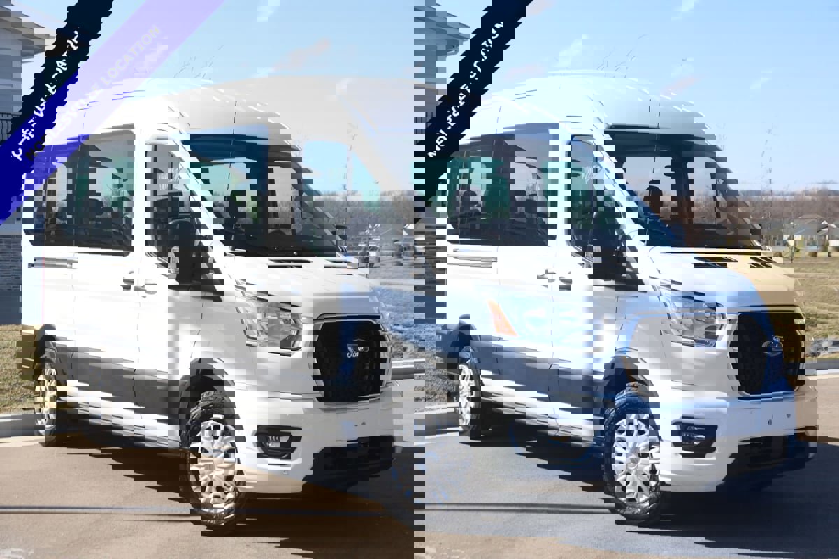 Used 2022 Ford Transit 350 XLT image 1