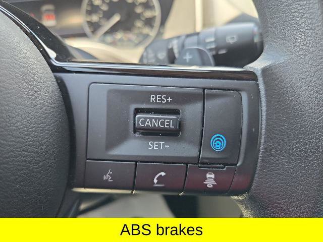 Certified 2023 Nissan Rogue SV FWD image 25