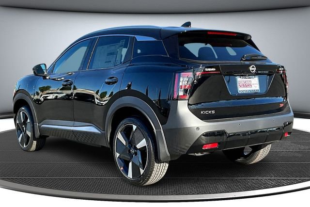 New 2026 Nissan Kicks SR image 3