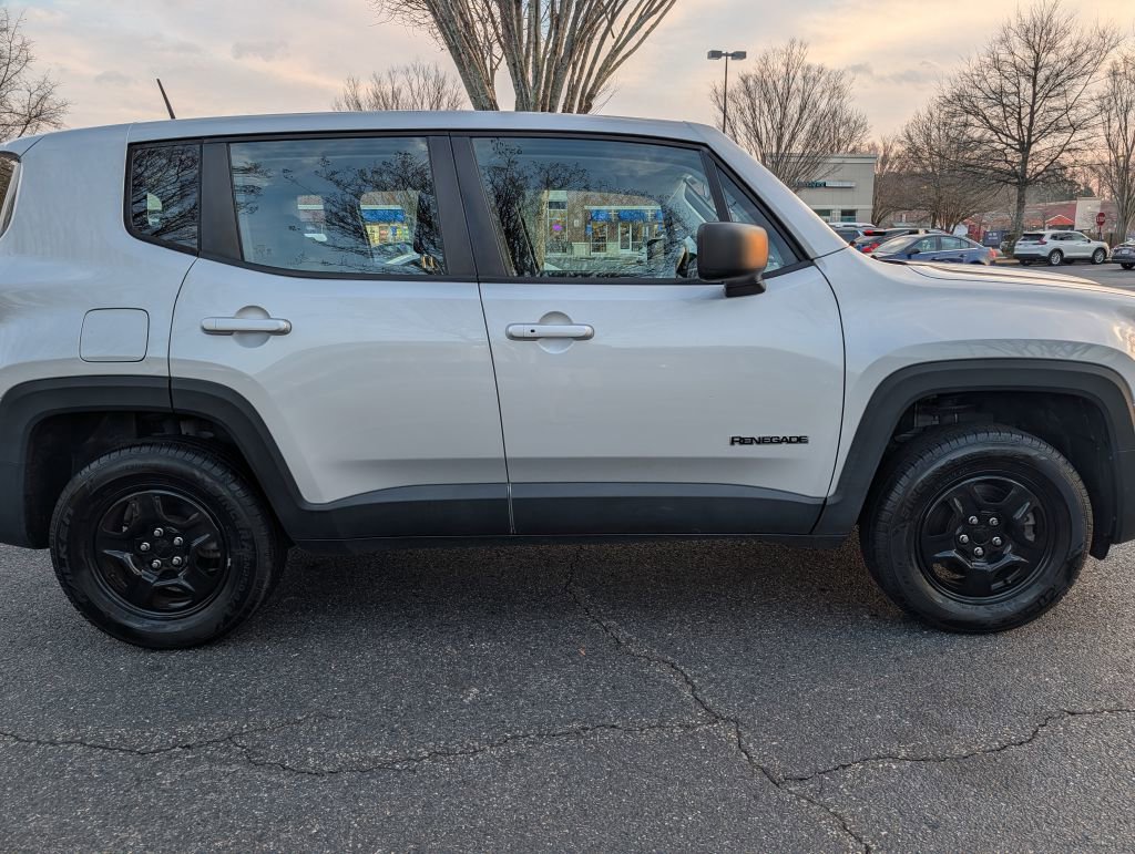 Used 2018 Jeep Renegade Sport w/ Power & Air Group image 6