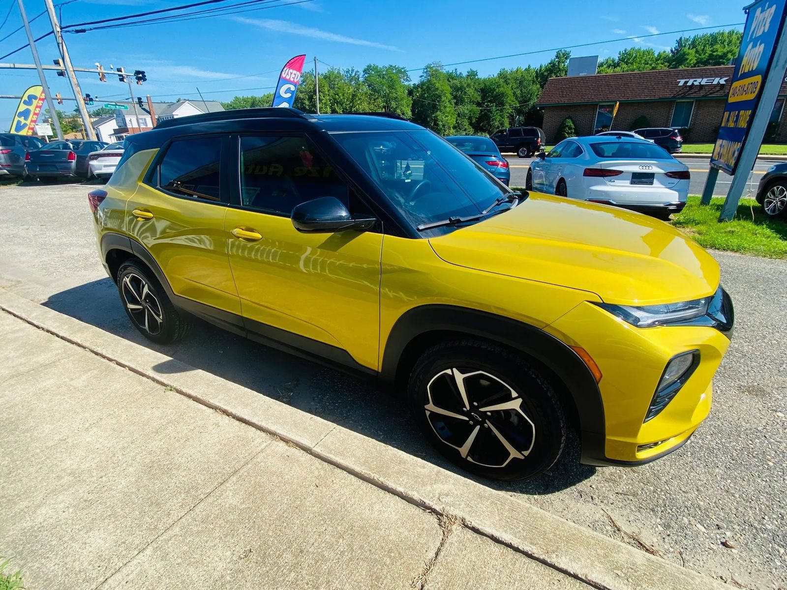 Used 2023 Chevrolet TrailBlazer RS w/ Sun and Liftgate Package FWD image 5