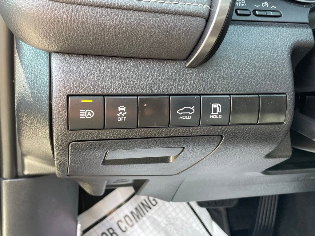 Used 2024 Toyota Camry XSE FWD image 12