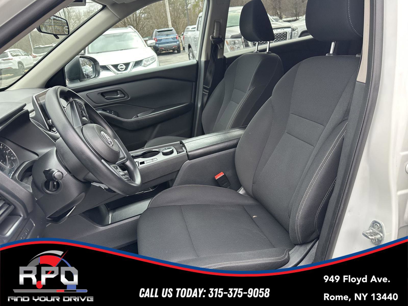 Used 2024 Nissan Rogue S image 13