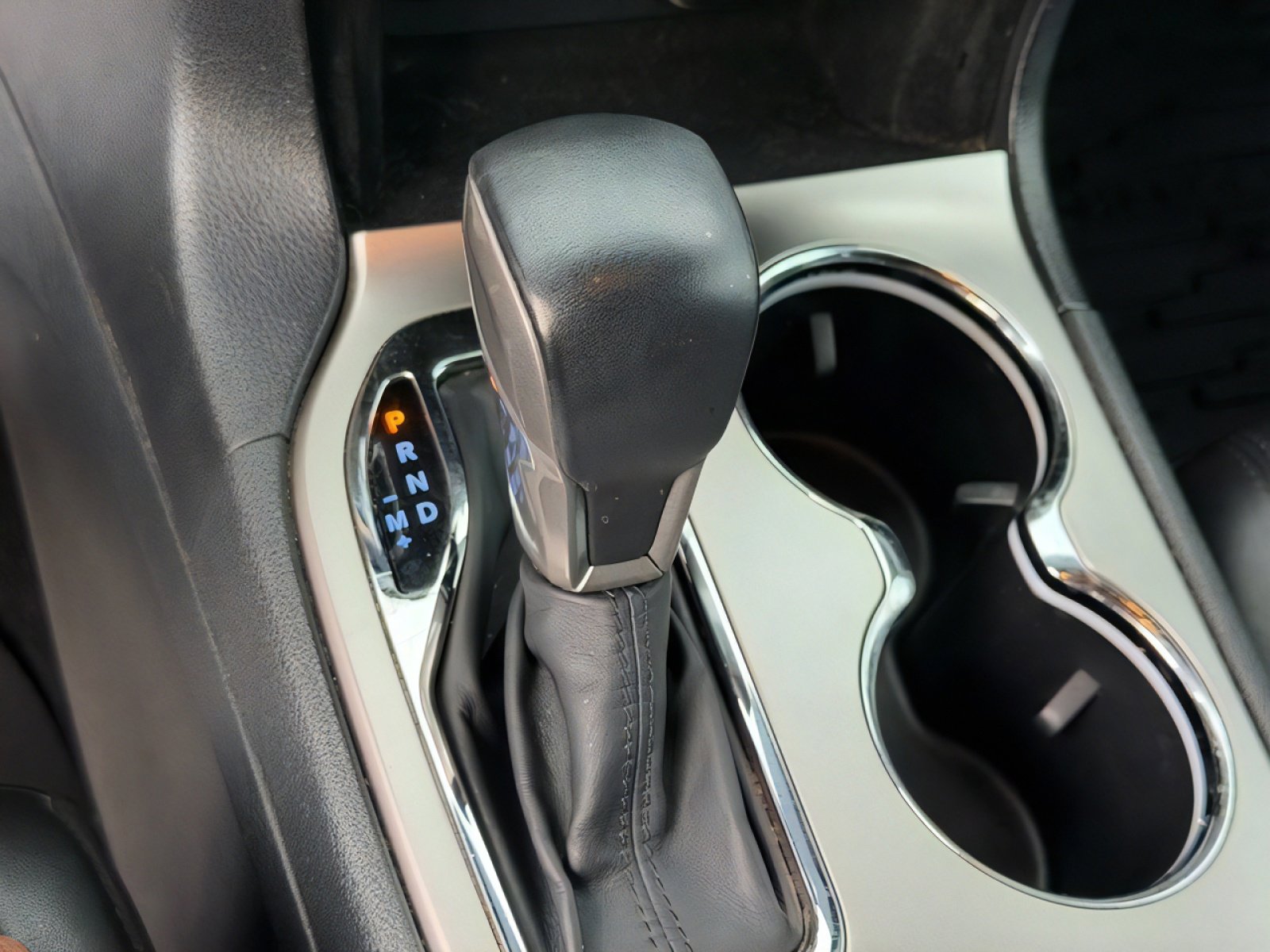 Used 2019 Jeep Grand Cherokee Limited image 28