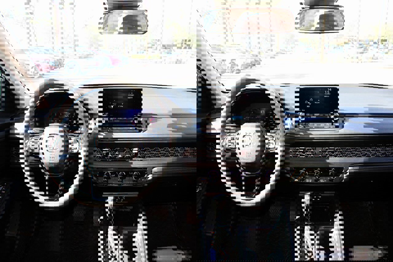 Used 2024 Honda Accord EX image 12