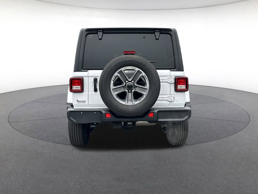Certified 2022 Jeep Wrangler Unlimited Sahara w/ Cold Weather Group image 4
