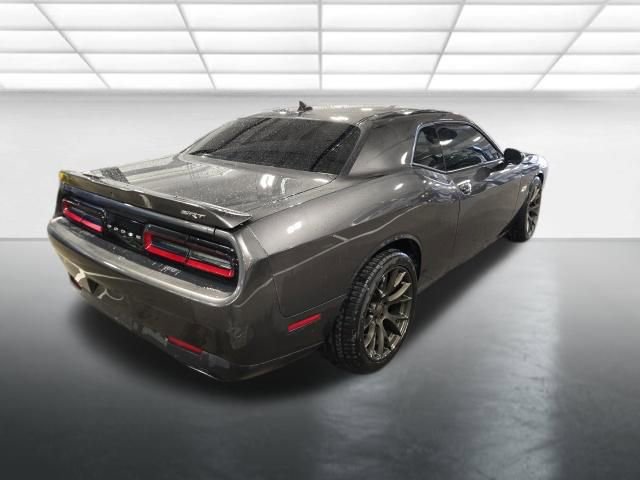 Used 2015 Dodge Challenger SRT image 4