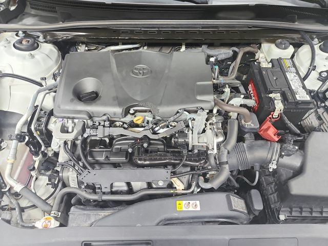 Used 2020 Toyota Camry SE FWD image 17
