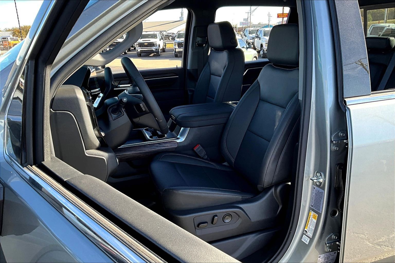 New 2026 GMC Sierra 2500 SLT image 9