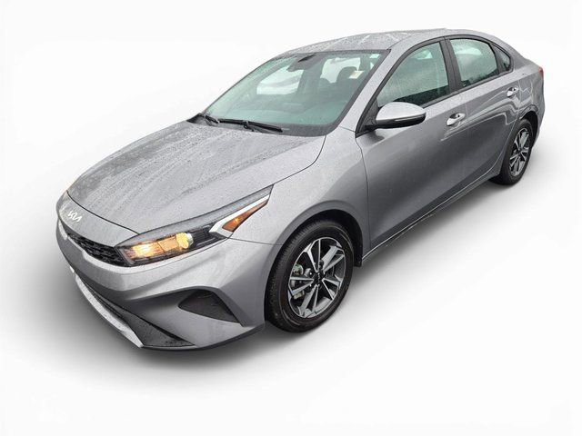 Used 2024 Kia Forte LXS w/ LXS Technology Package image 8