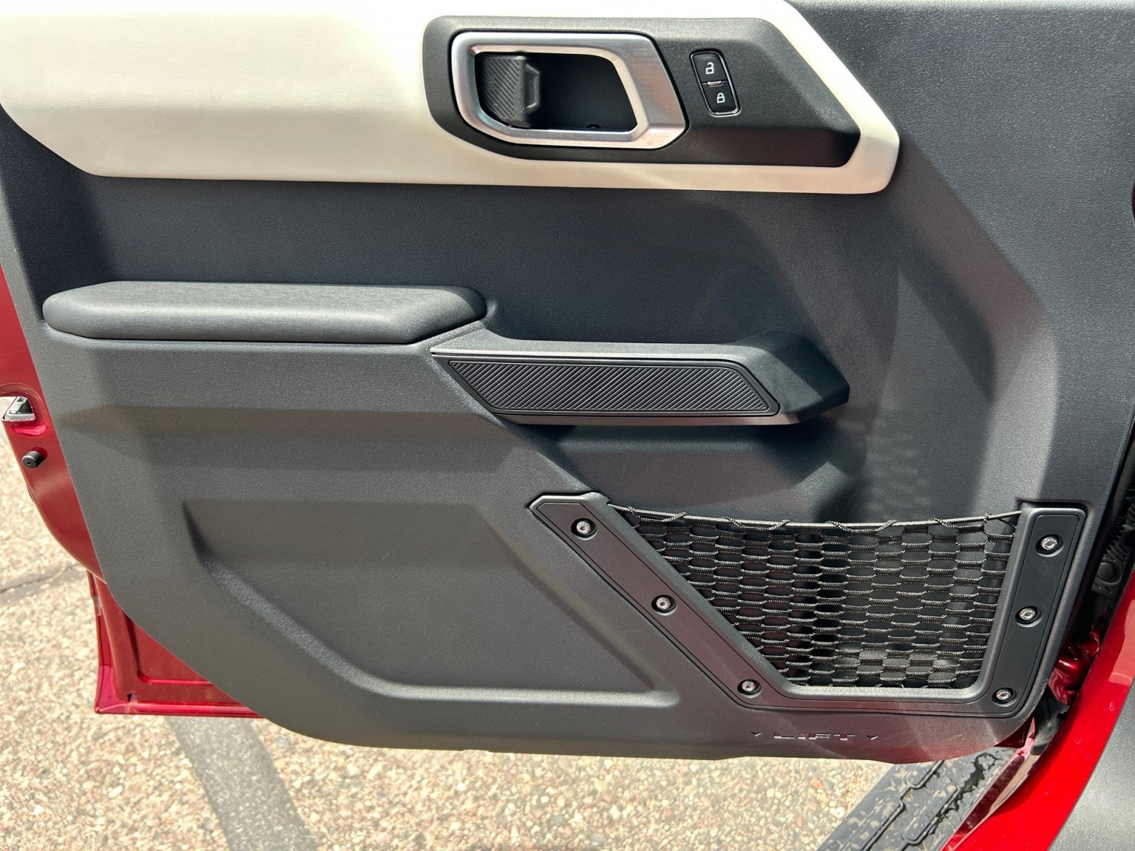 New 2026 Ford Bronco Outer Banks w/ Sasquatch Package AWD/4WD image 13