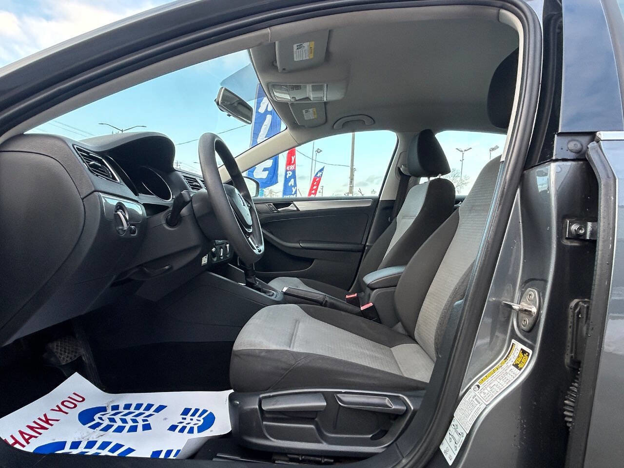 Used 2017 Volkswagen Jetta S image 14