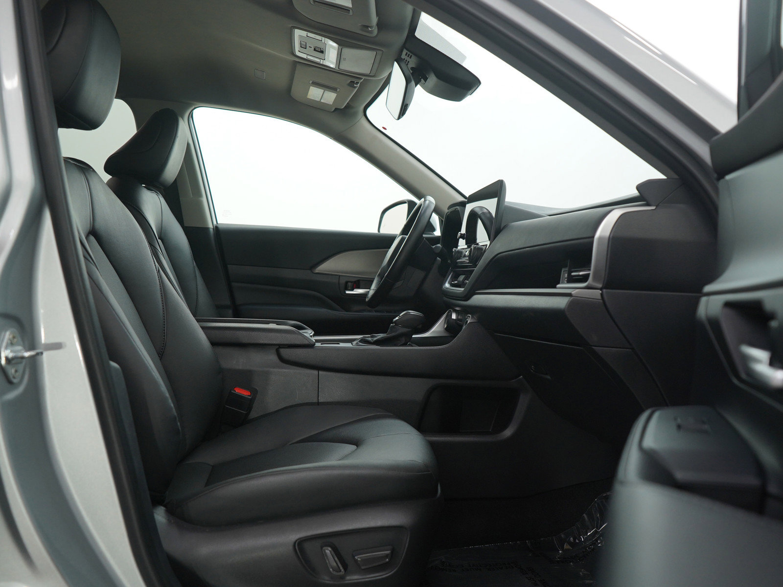 Used 2024 Toyota Grand Highlander XLE image 11