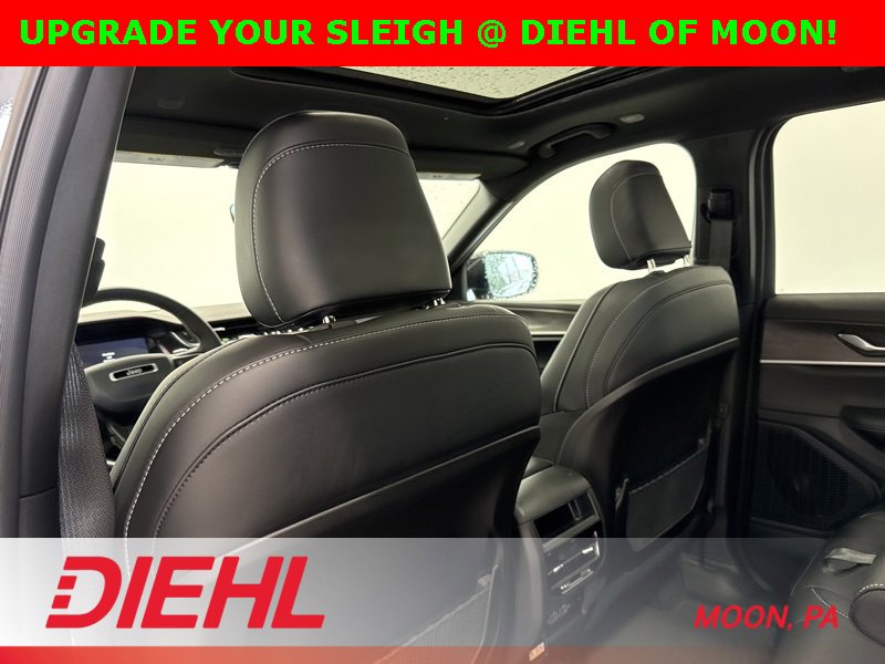 New 2025 Jeep Grand Cherokee Limited w/ Trailer Tow Package image 19