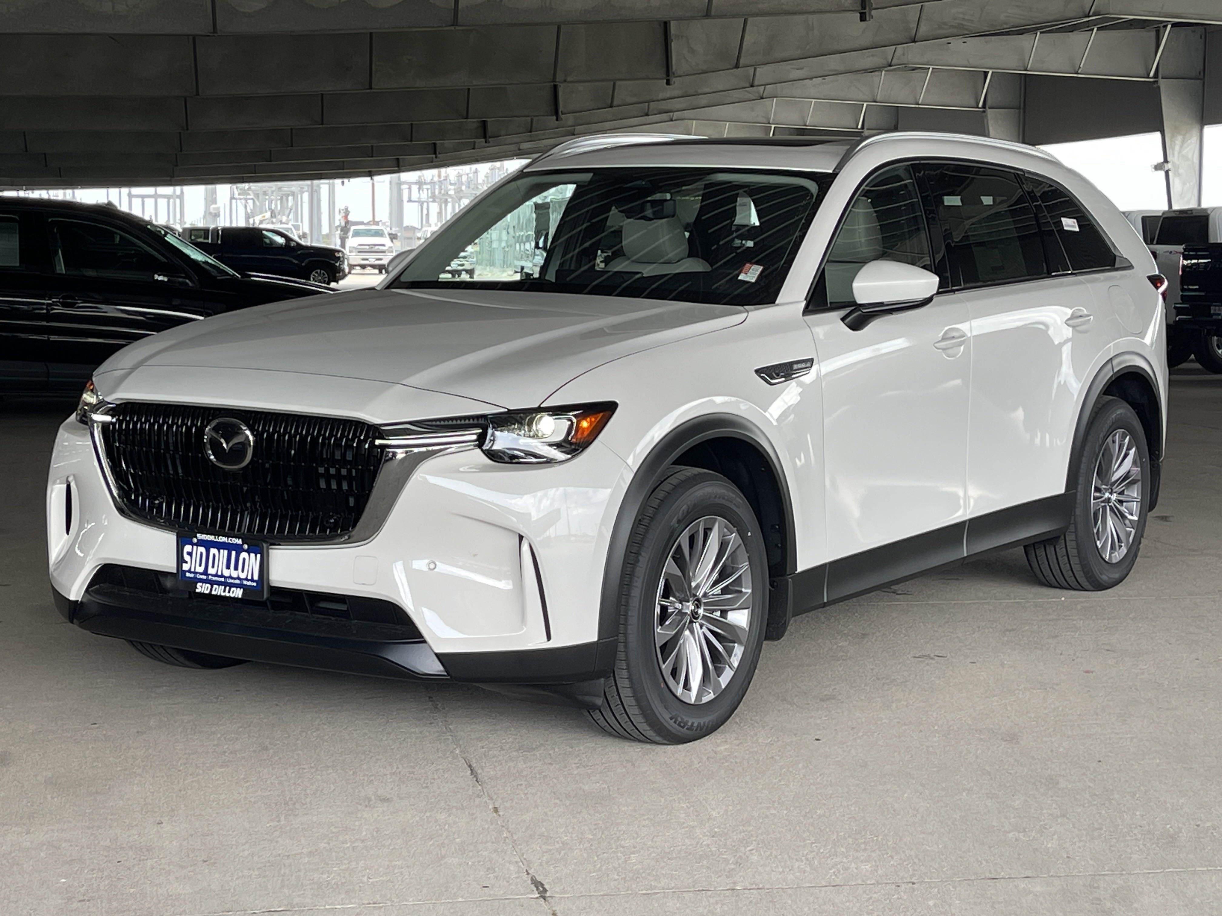 New 2025 MAZDA CX-90 Plug-In Hybrid w/ Preferred image 1