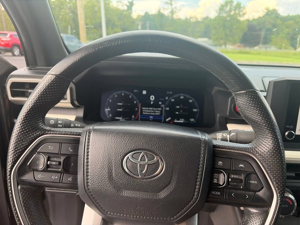 Used 2024 Toyota Tacoma TRD Off-Road AWD/4WD image 23