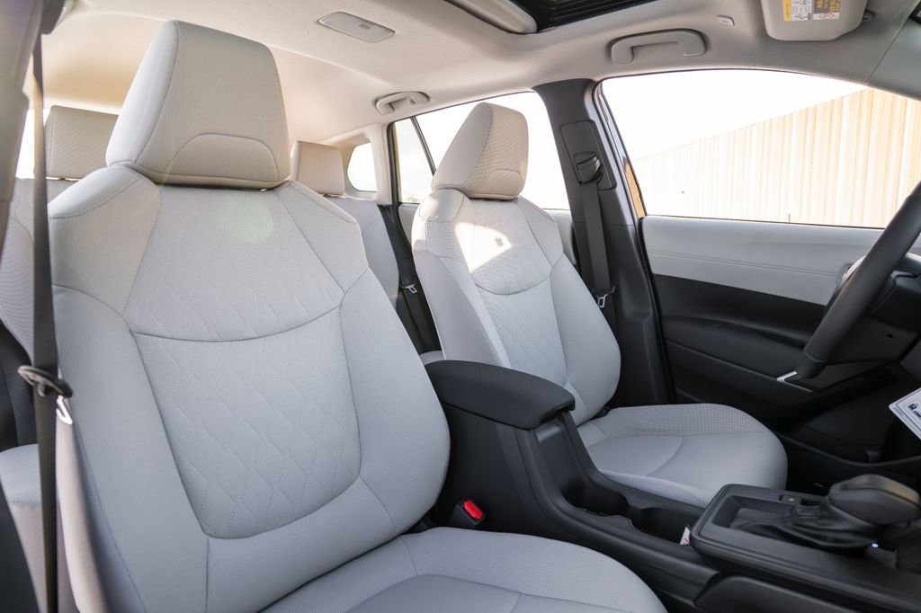 New 2026 Toyota Corolla Cross LE w/ Moonroof Package image 12