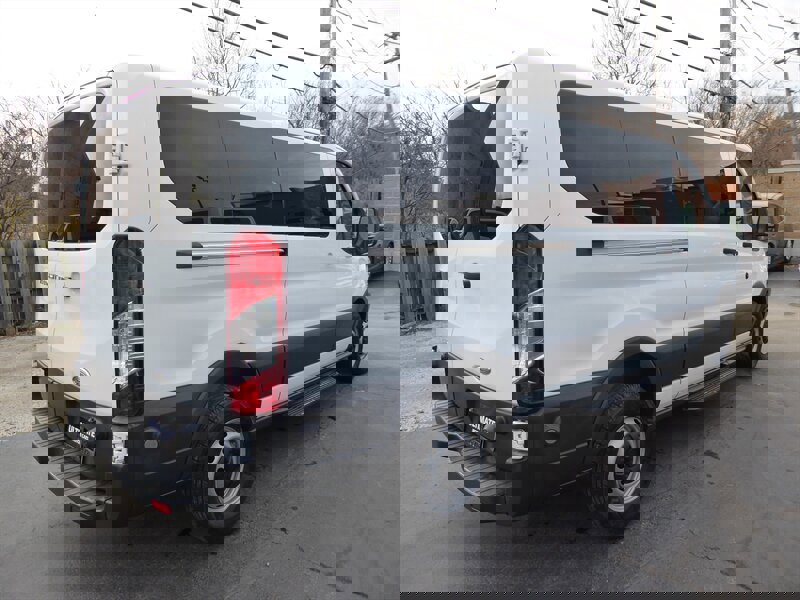 Used 2015 Ford Transit 350 XL image 7
