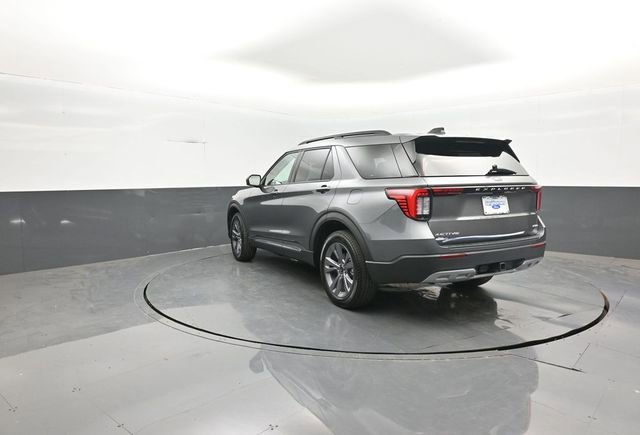 Used 2025 Ford Explorer Active w/ Active Comfort Package AWD/4WD image 5