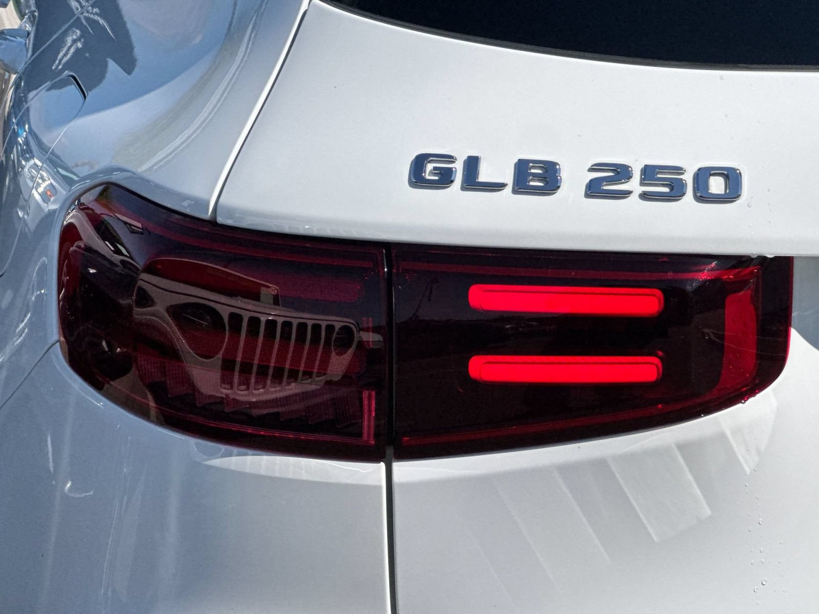Used 2026 Mercedes-Benz GLB 250 image 30