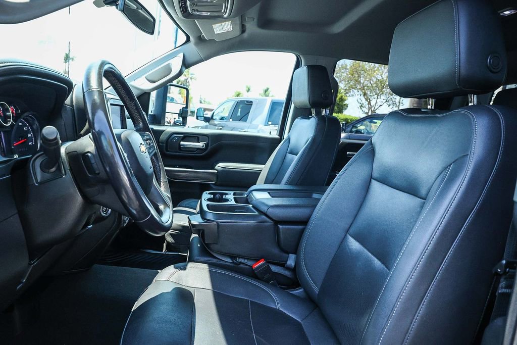 Used 2022 Chevrolet Silverado 3500 LTZ image 29