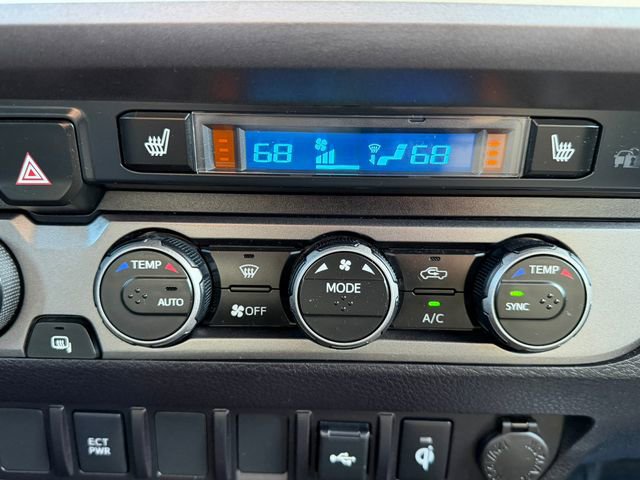 Used 2022 Toyota Tacoma TRD Off-Road w/ TRD Premium Off Road Package image 25