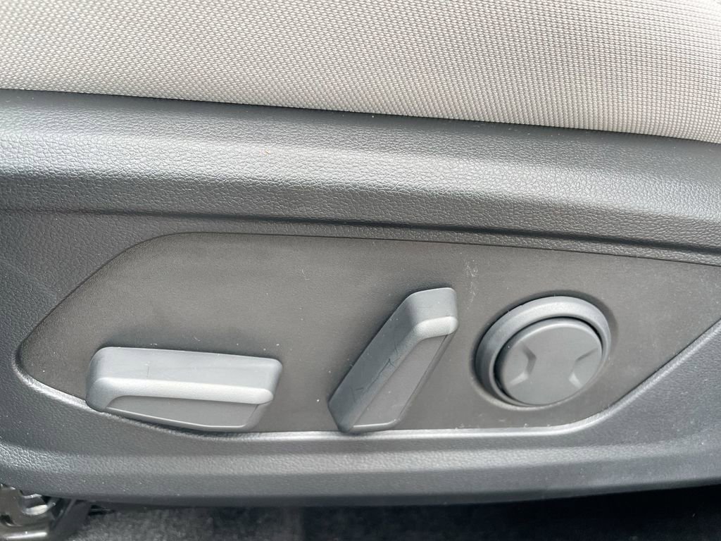 Used 2025 Hyundai Tucson SEL FWD image 38