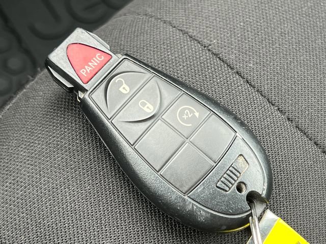 Used 2019 Jeep Cherokee Sport w/ Cold Weather Group image 29