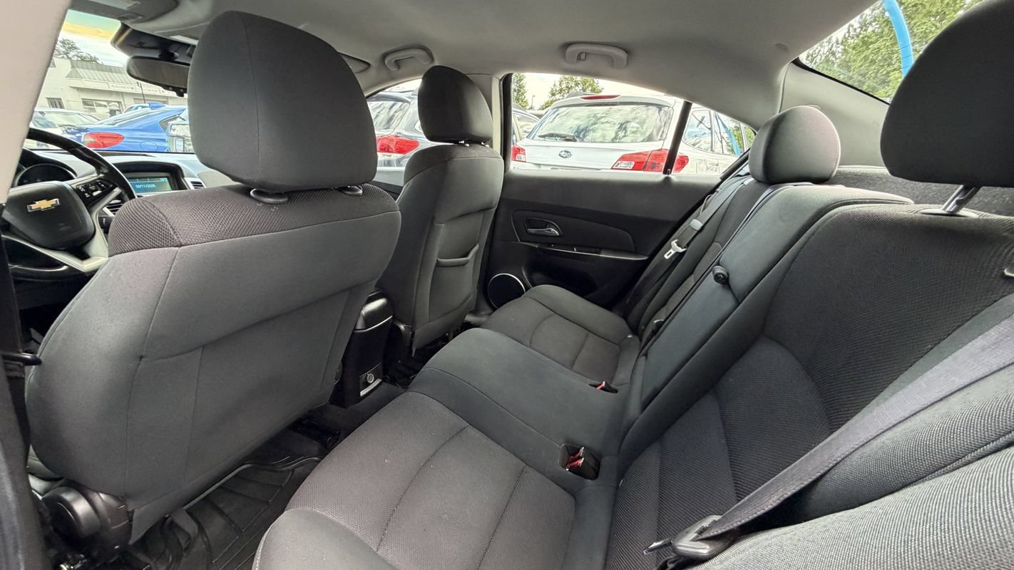 Used 2012 Chevrolet Cruze LT FWD image 9