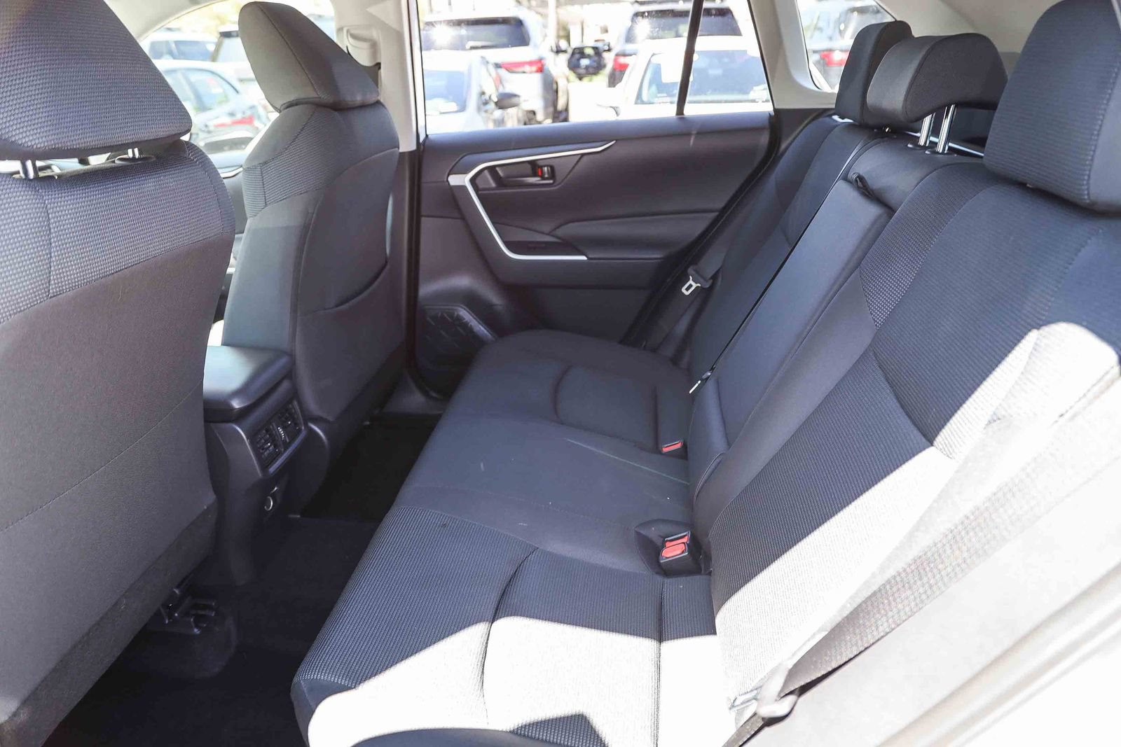 Certified 2025 Toyota RAV4 LE AWD/4WD image 17