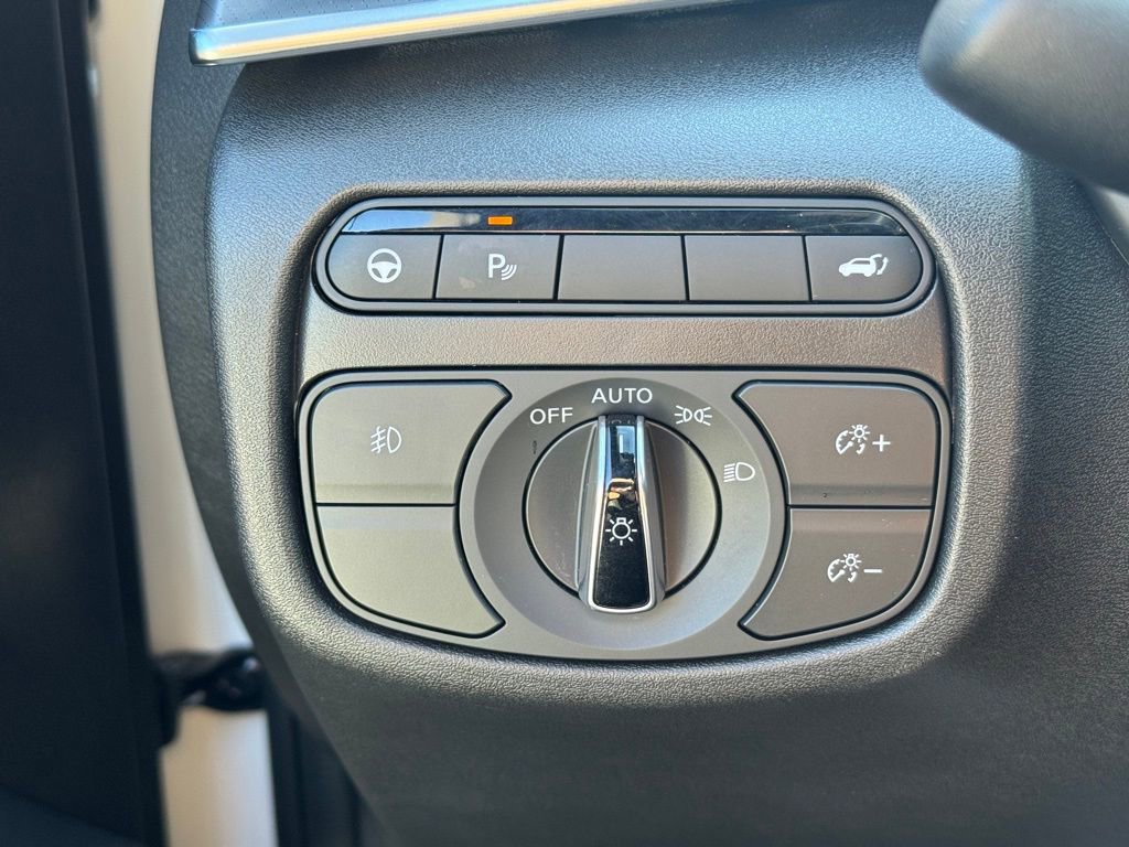 Used 2025 INFINITI QX55 Essential image 14