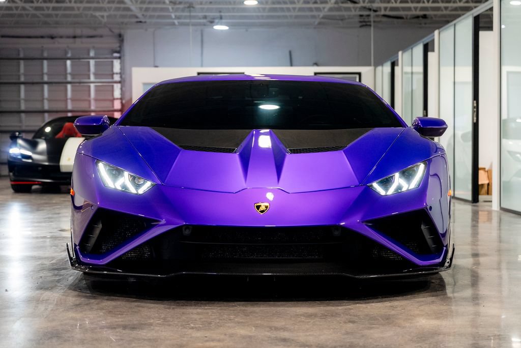 Used 2021 Lamborghini Huracan EVO RWD image 11