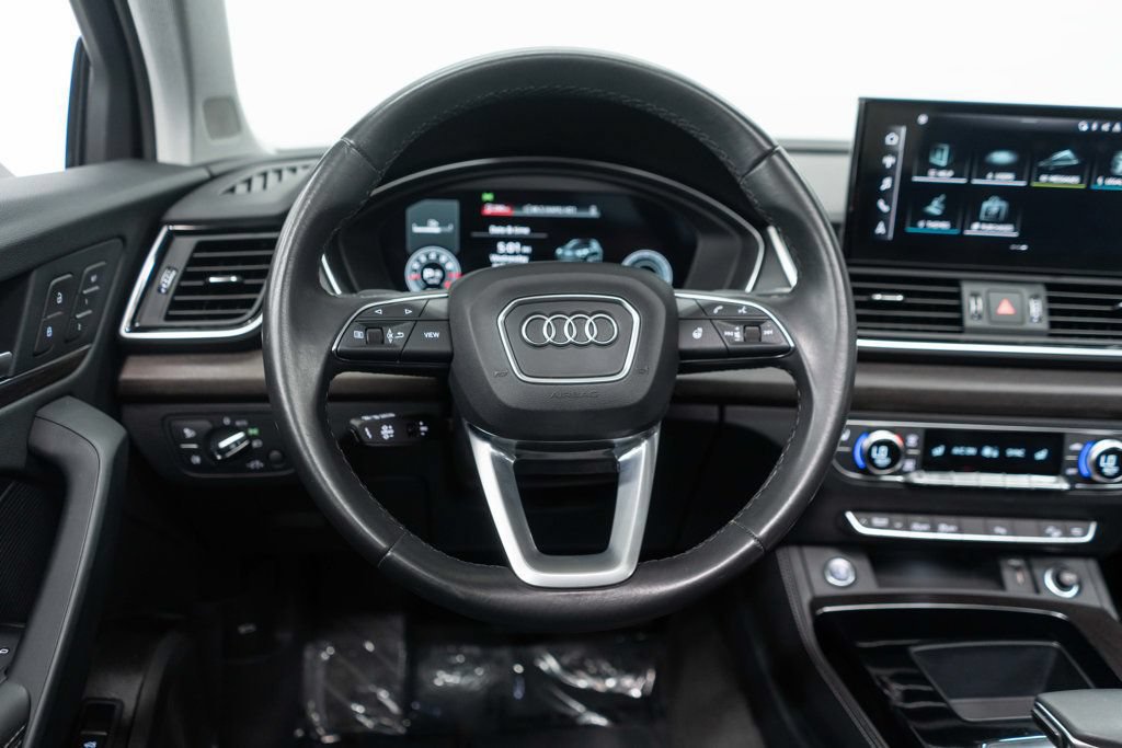 Used 2023 Audi Q5 2.0T Premium Plus w/ Premium Plus Package AWD/4WD image 18