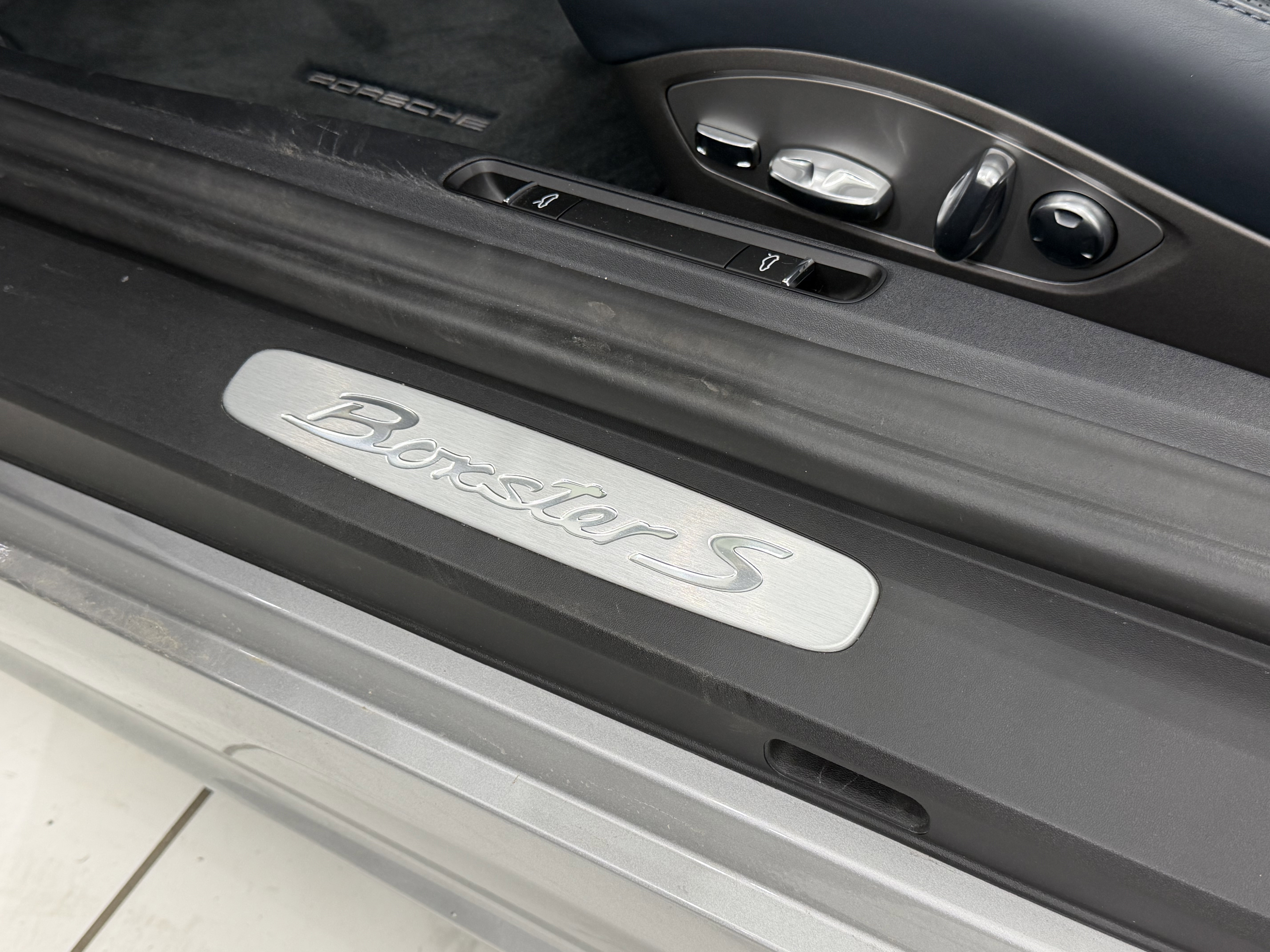 Certified 2025 Porsche 718 Boxster S image 31