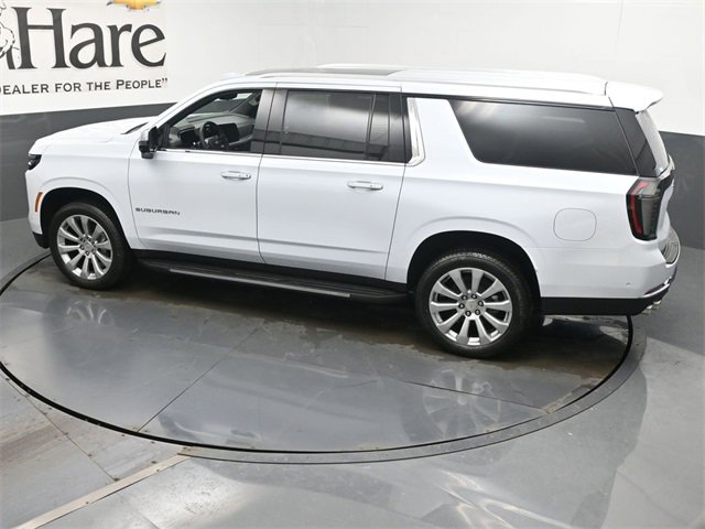 New 2026 Chevrolet Suburban Premier image 21