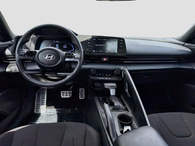 Certified 2026 Hyundai Elantra Sport FWD image 22