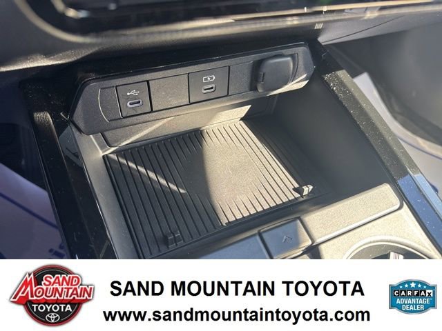 Used 2024 Toyota Prius XLE image 22