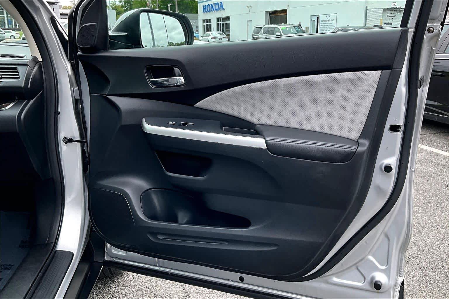 Used 2016 Honda CR-V EX-L image 22