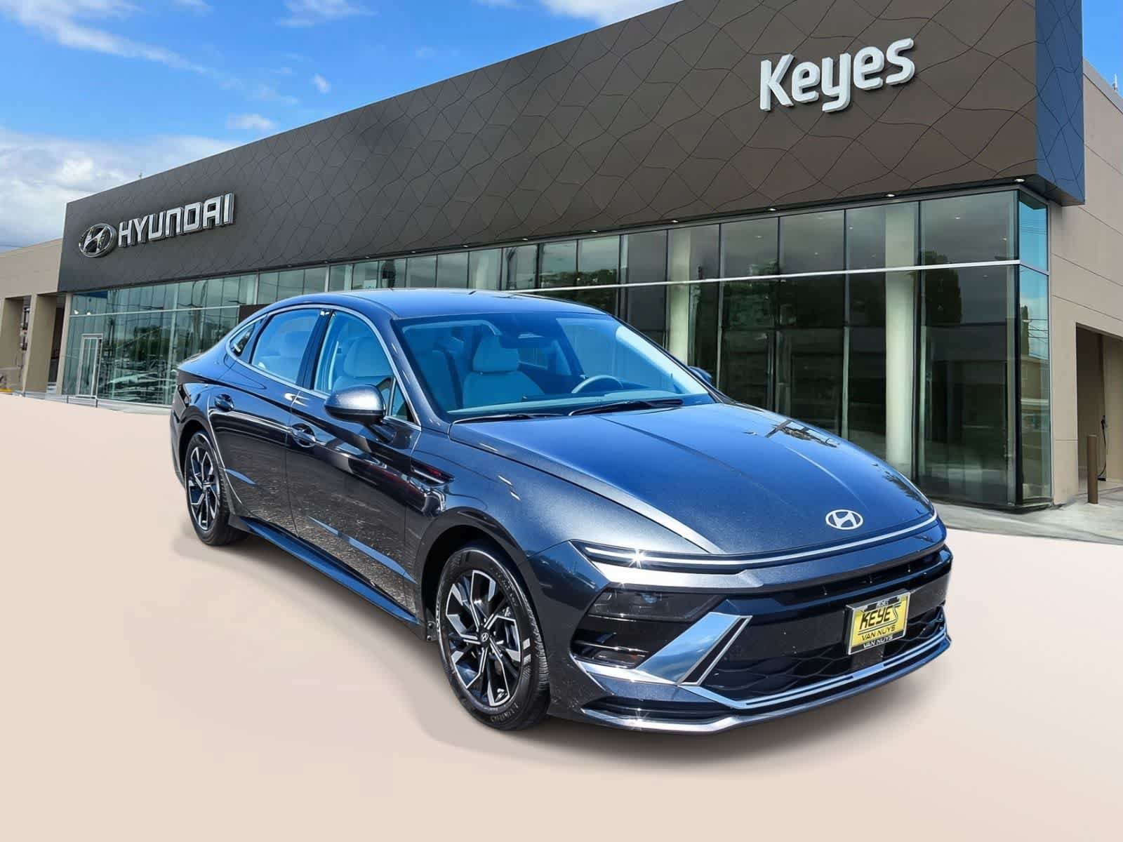 Certified 2025 Hyundai Sonata SEL FWD image 3