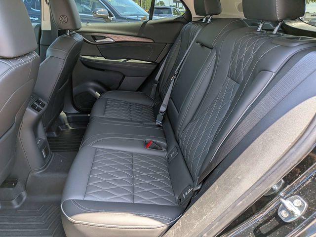 Used 2023 Buick Envision Avenir FWD image 15