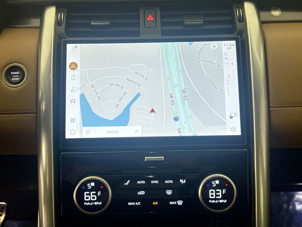 Certified 2025 Land Rover Discovery Metropolitan Edition image 13